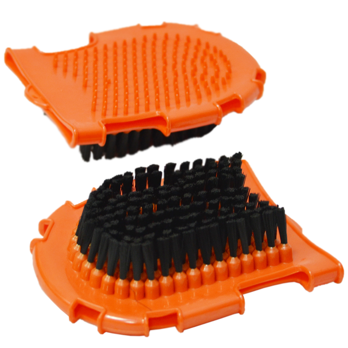 Перчатка-щетка "EQUIMAN" резиновая для лошади Перчатка-щетка "EQUIMAN" резиновая для лошади