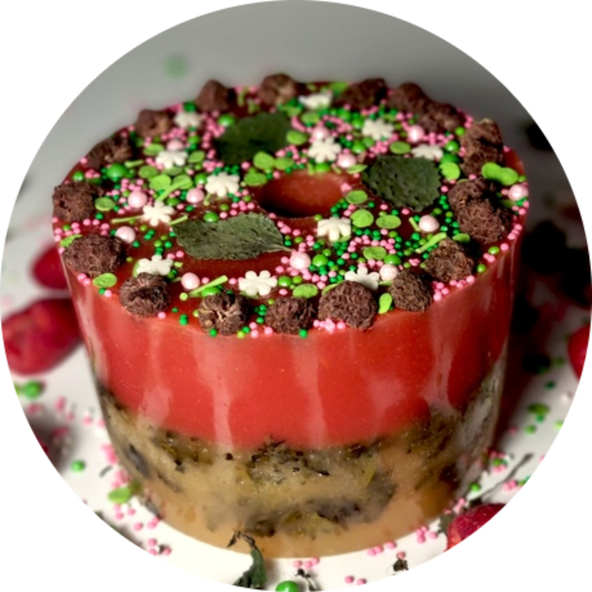 Конфета для лошади с посыпкой в ведерке 900 г. Конфета для лошади с посыпкой в ведерке 900 г.