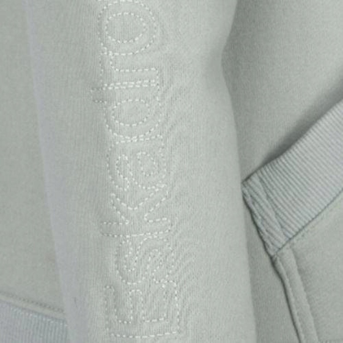 Толстовка с капюшоном ESKADRON ZAZA Толстовка с капюшоном ESKADRON ZAZA