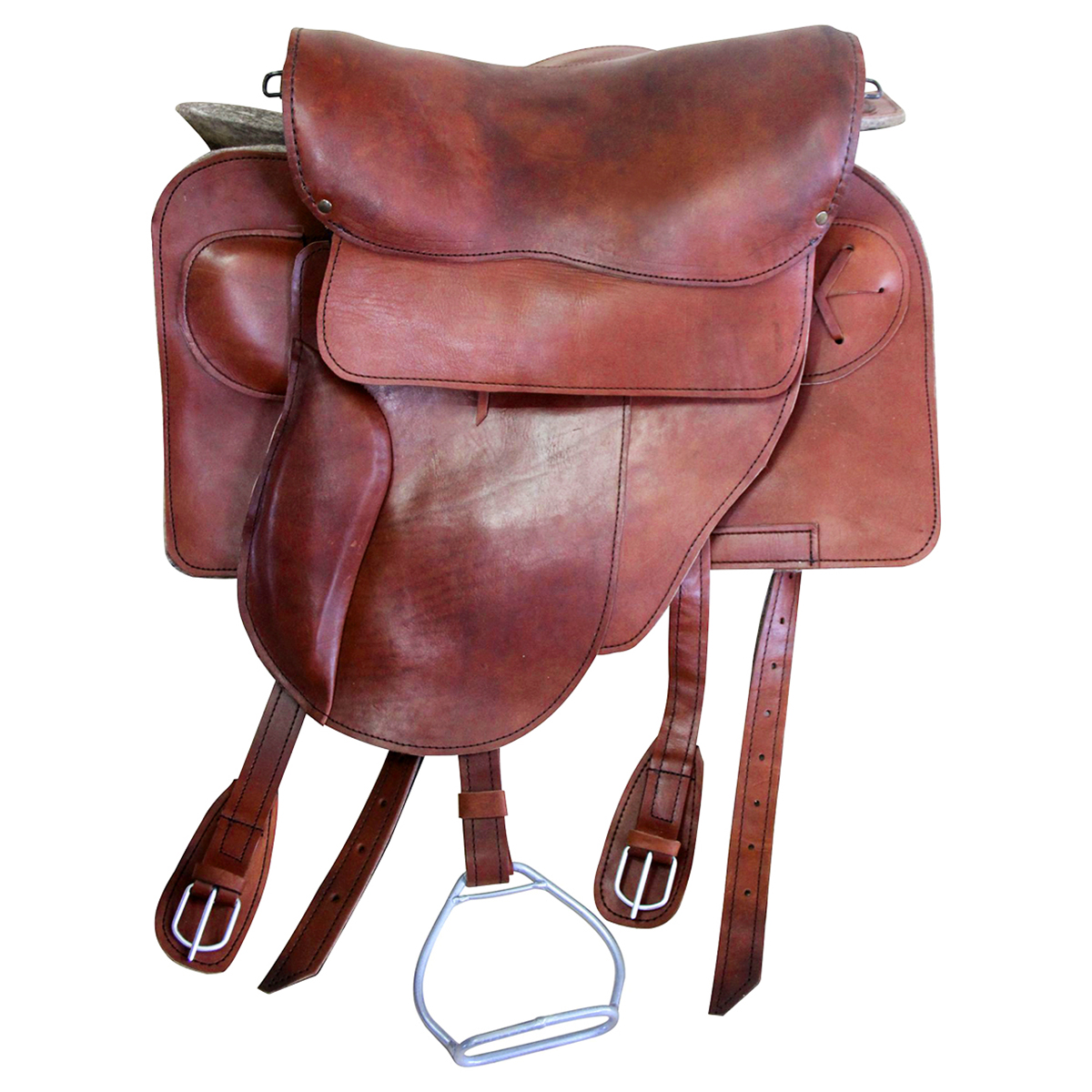 Седло кавалерийское кожаное в комплекте Farmer Седло кавалерийское кожаное в комплекте Farmer