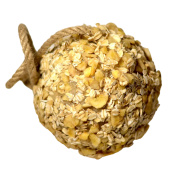 Лакомство для лошади "Шар на веревке" 1100 г.